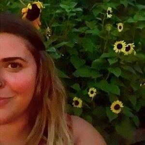 Meet your Posher, Dana